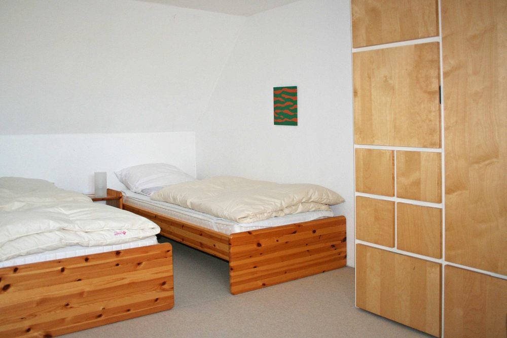 Schlafzimmer 1